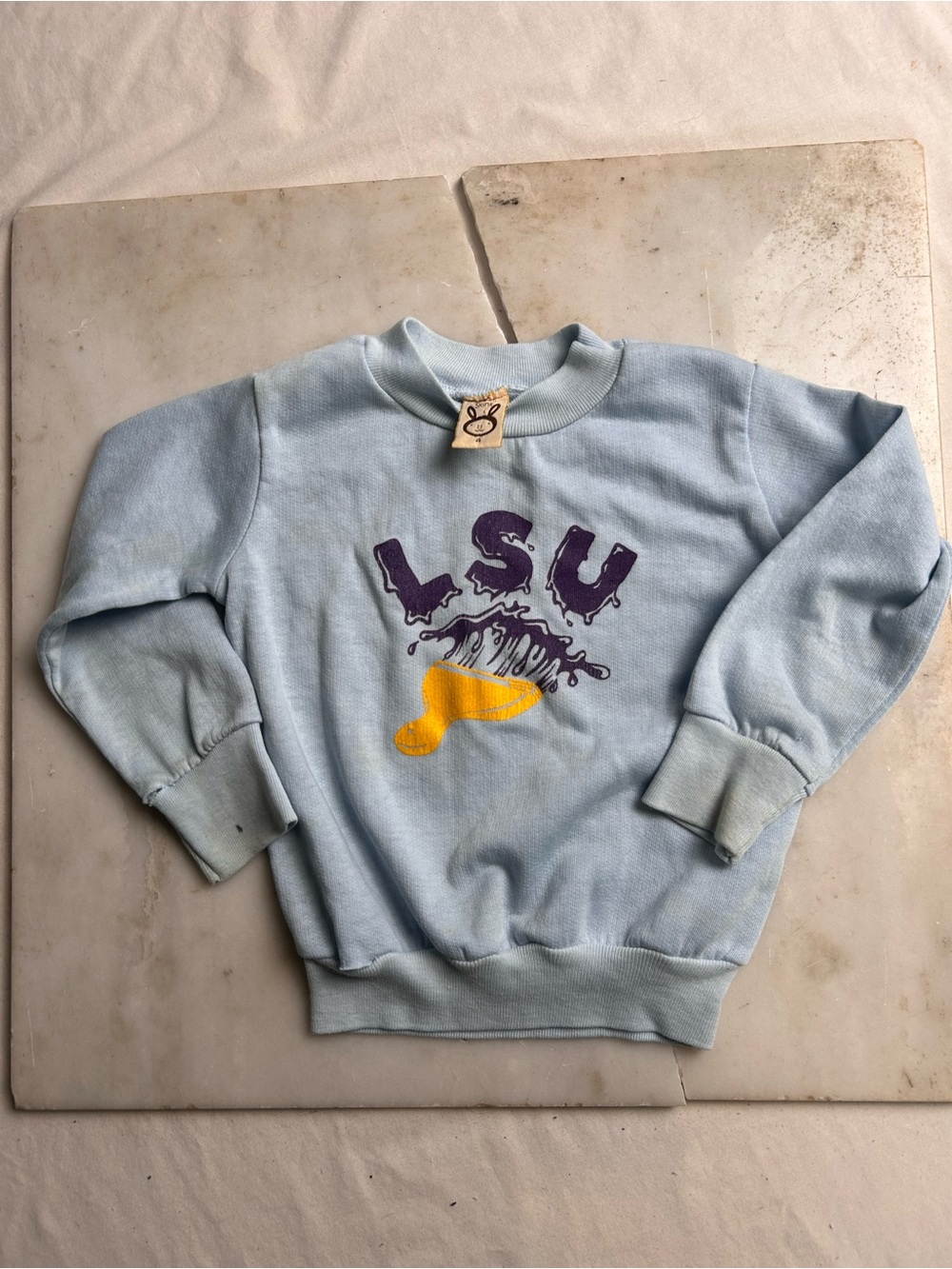 LSU Tigers Graphic Light Blue Crewneck Sweatshirt vintage kids 4 T